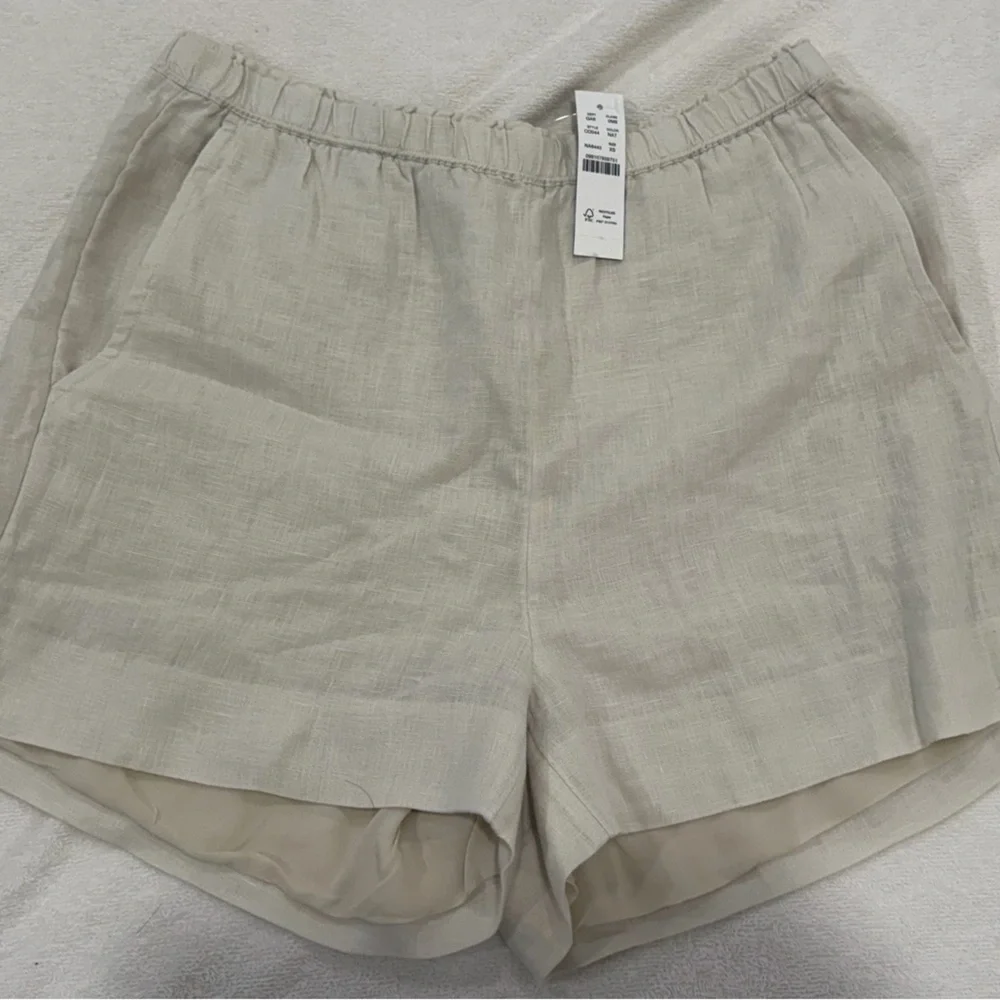 J. Crew Stratus Short 3”